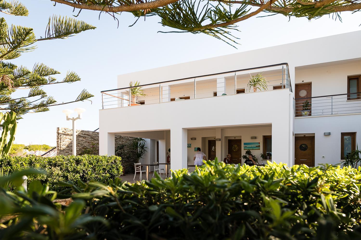 Hotel Cavalluccio Marino Лампедуза Экстерьер фото